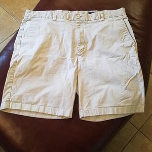 Breaker Short - Khaki